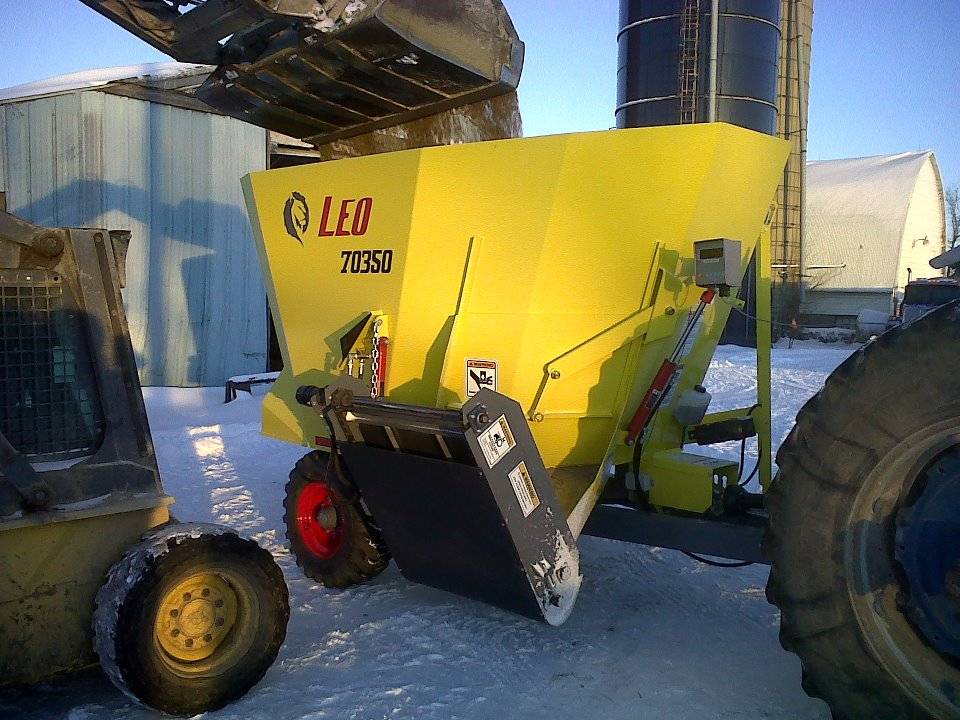 LEO%20Agriculture%20 %20Feed%20Mixer%20&%20Manure%20Spreader%20 