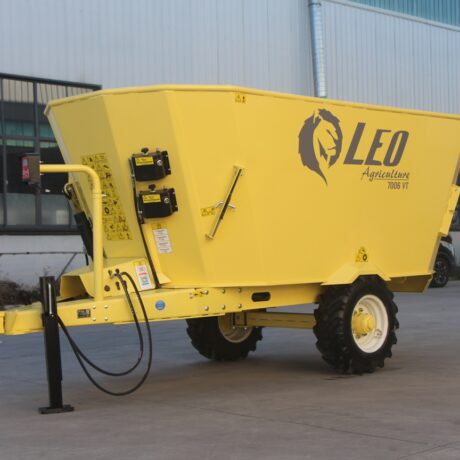 7006VT Vertical TMR Feed Mixer