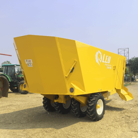 7014 HD Vertical TMR Feed Mixer