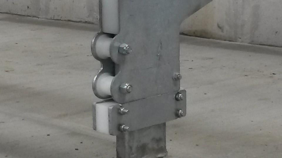 Parallel lift heavy duty post detail — heavy gauge steel for long service life
